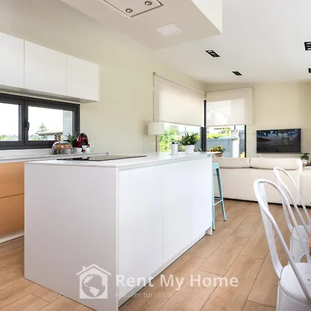 Dom wakacyjny Moderno Chalet, Spa, Wifi, Parking, Recinto Privado Y Exclusivo